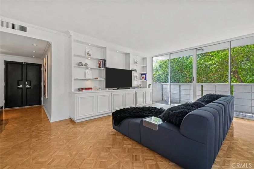 8787 Shoreham Drive #201 photo 1