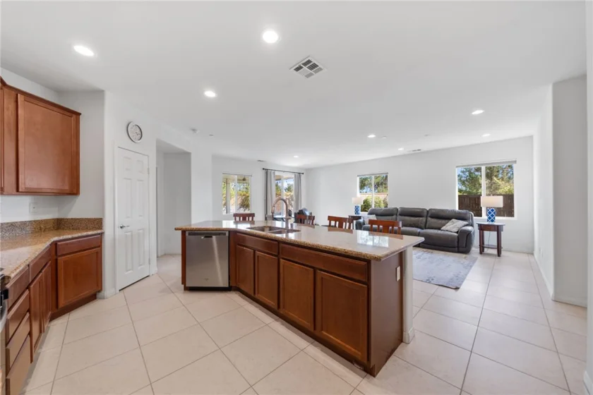 43044 Greene Circle photo 7