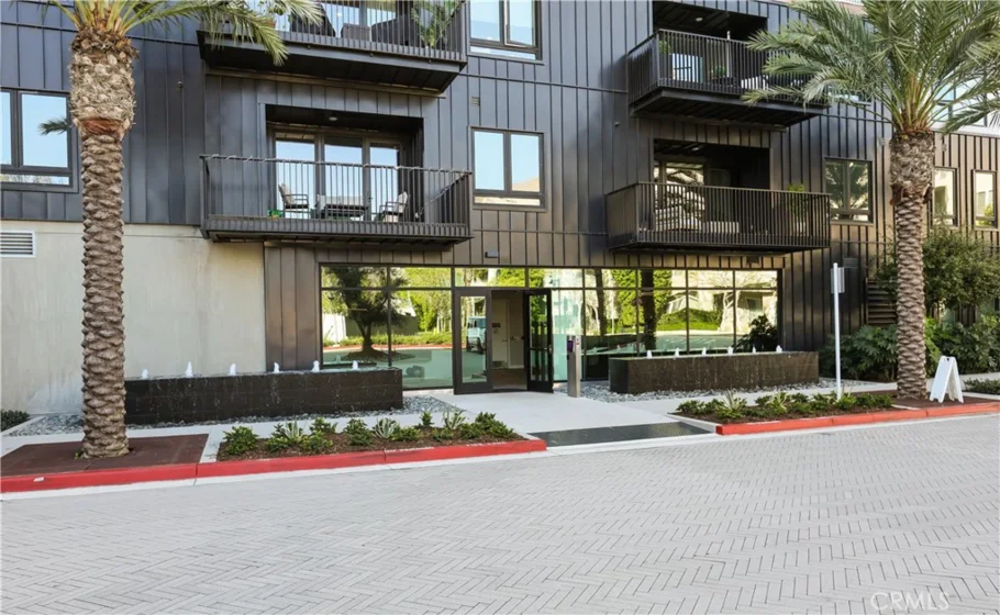 3700 Rivington photo 37