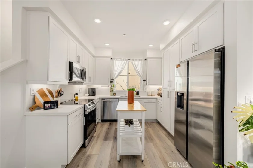 606 Dawson photo 38
