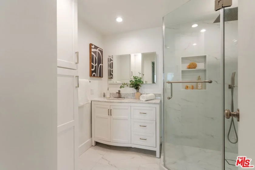 1155 N La Cienega #1205 photo 25