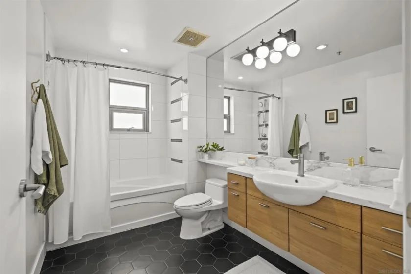 575 6th Avenue #804 photo 19