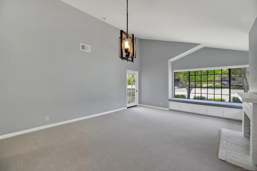 8878 Regents Road #201 photo 33