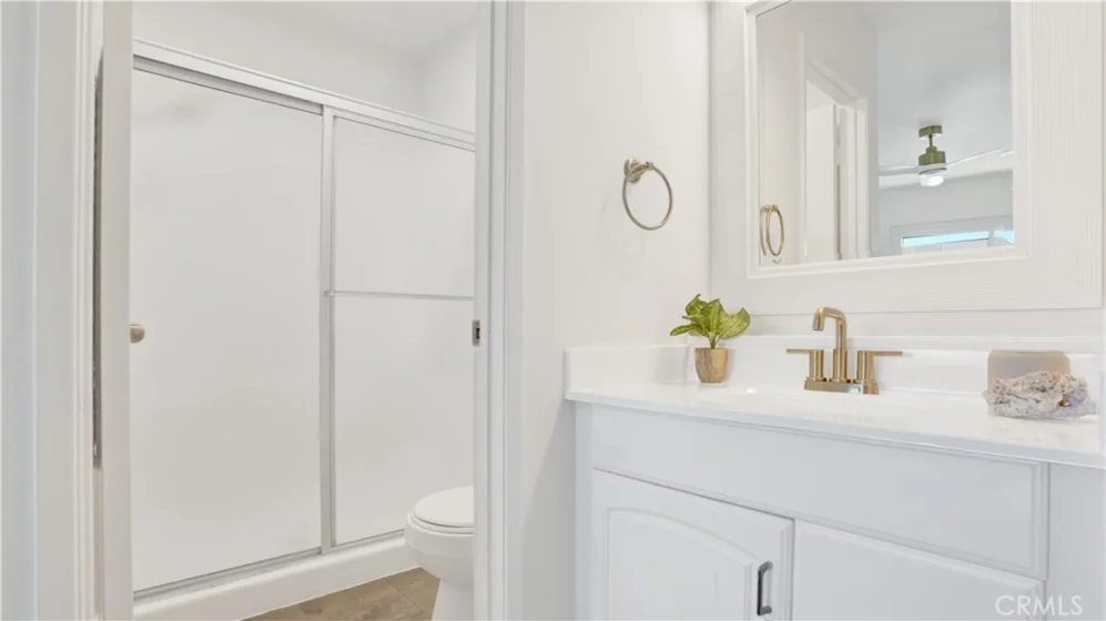 2160 W Wellington Circle photo 6