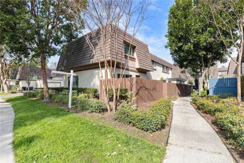 2821 E Jackson Avenue #A photo 1