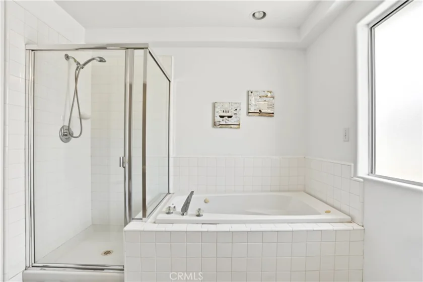 18334 Keswick Street photo 30