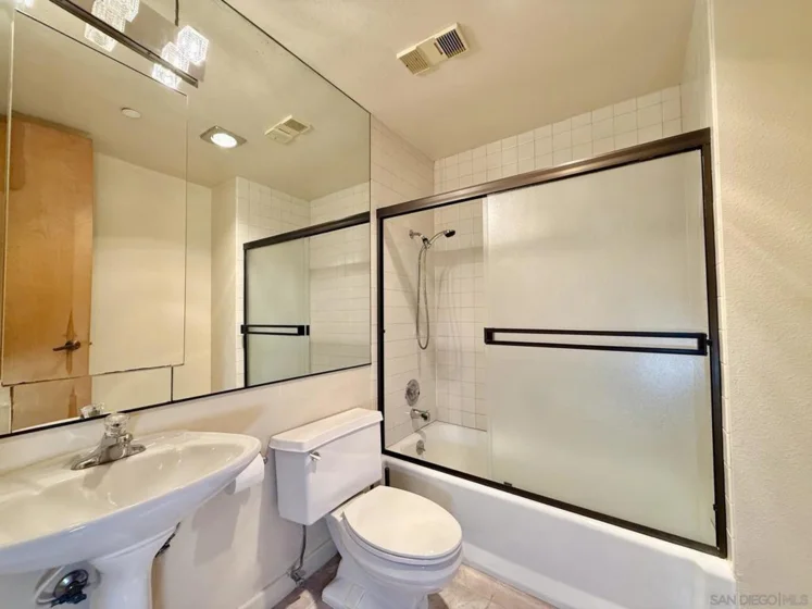 4082 Albatross Street #7 photo 38