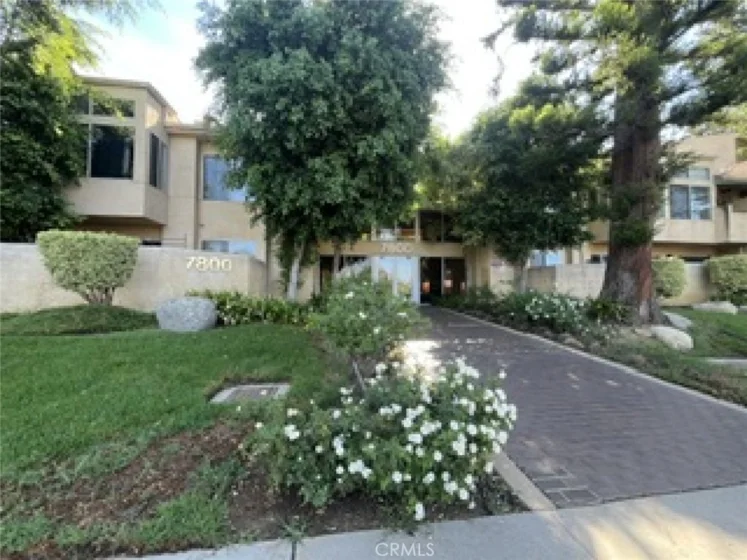 7800 Topanga Canyon #112 photo 4