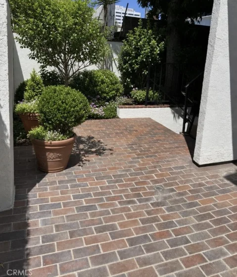 1171 Stanford photo 36
