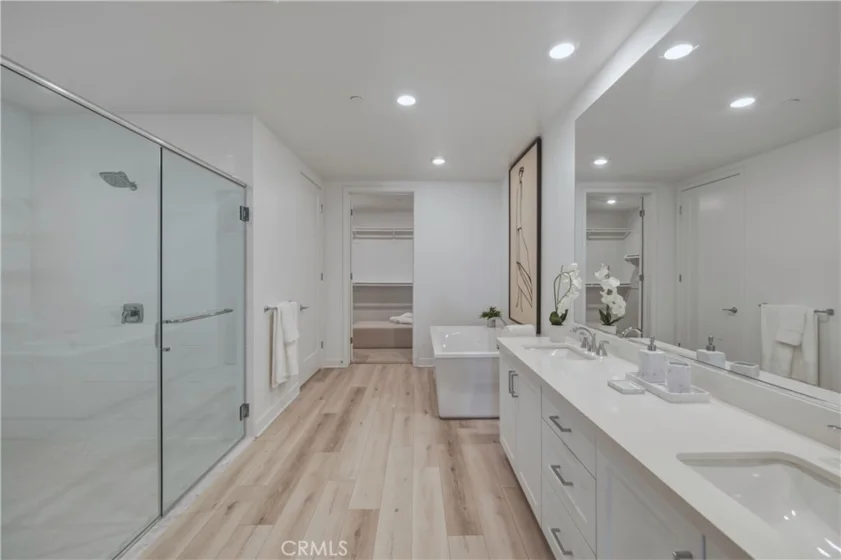 4505 Rivington photo 19