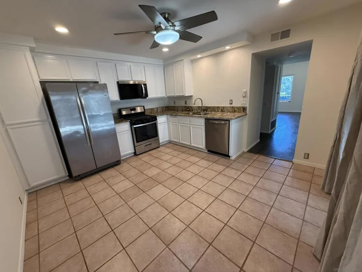 10873 Caravelle Place photo 5
