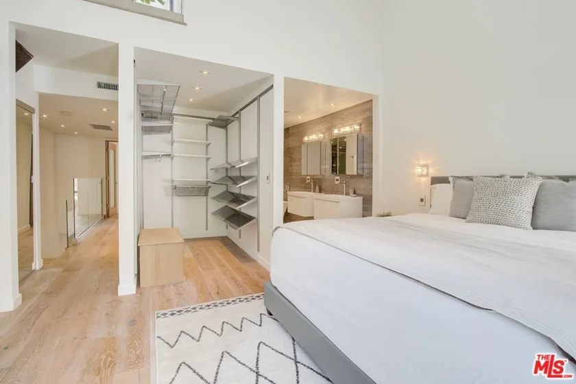 10933 Wellworth Avenue #2 photo 1