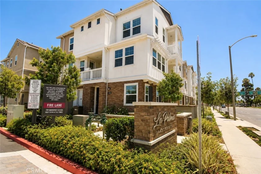 1030 N Anaheim Boulevard #2 photo 2