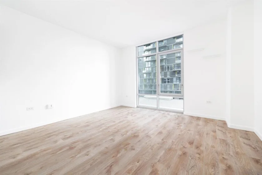 425 W Beech Street #722 photo 2