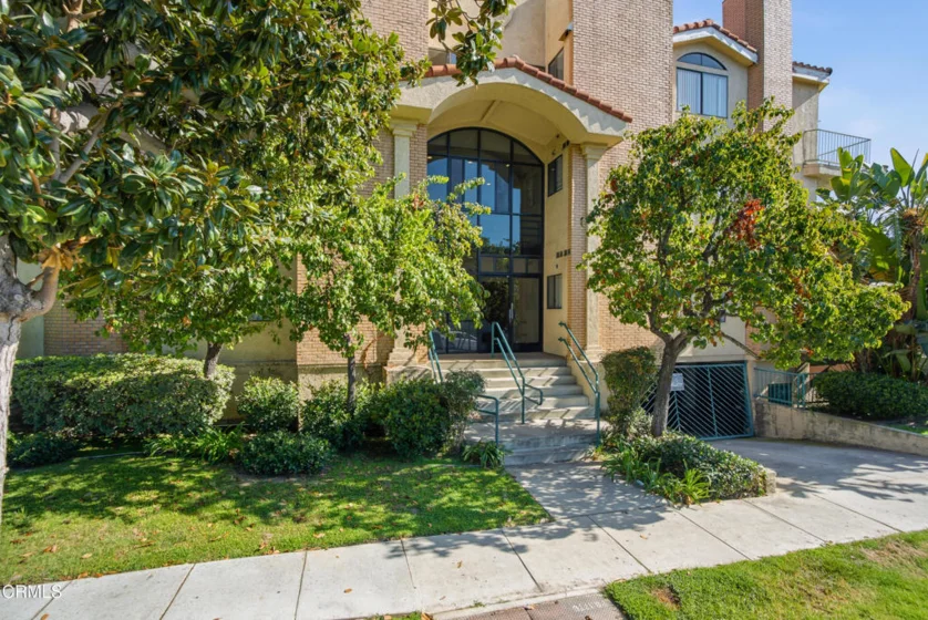 450 W Dryden Street #106 photo 9