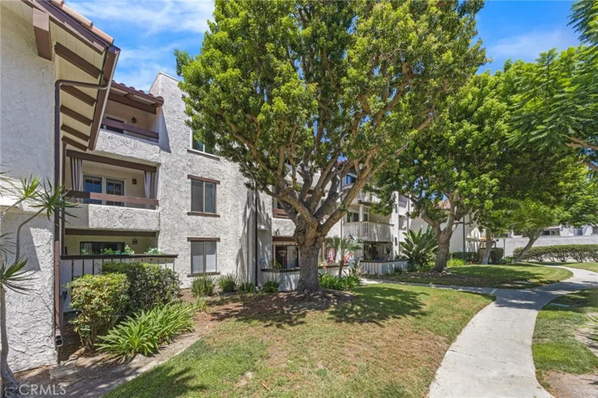 21372 Brookhurst #234 photo 1