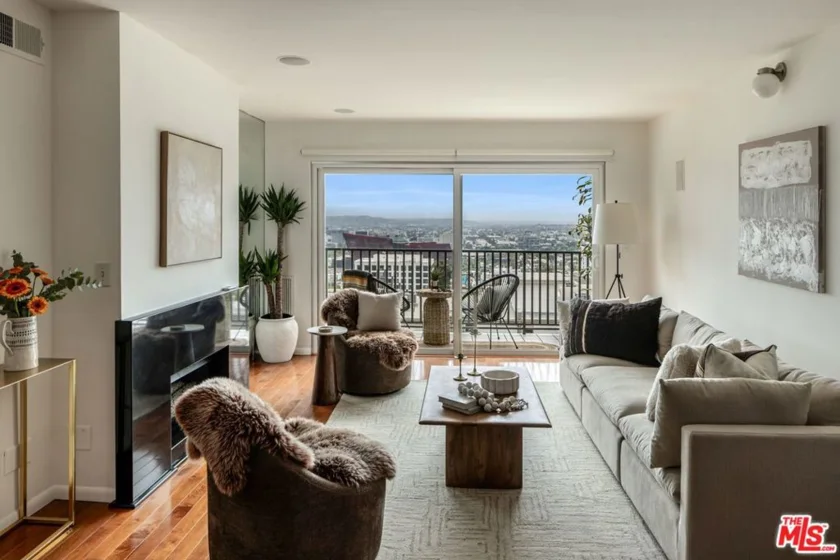 1230 Horn Avenue #728 photo 2