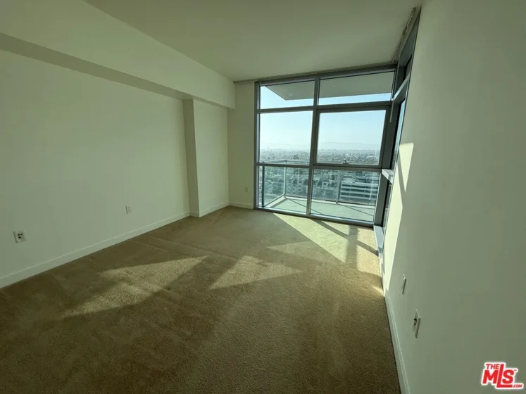 13700 Marina Pointe Drive #1219 photo 24
