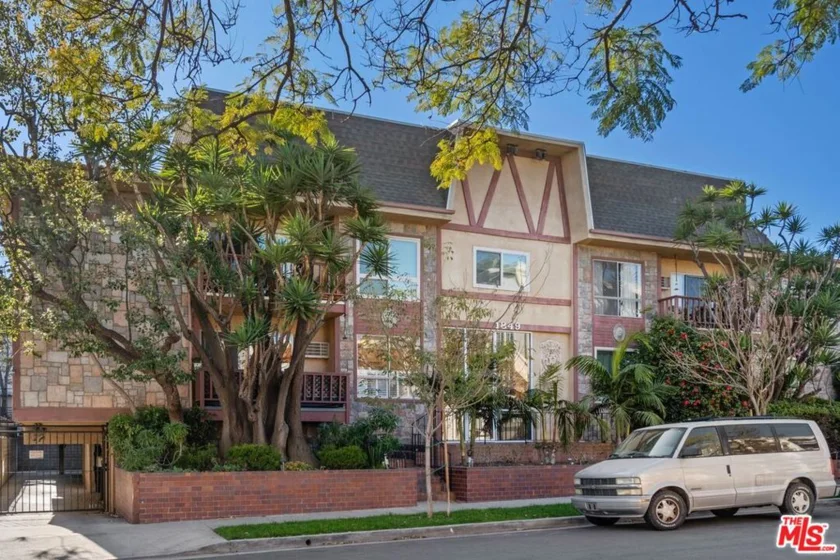1849 Greenfield Avenue #101 photo 1