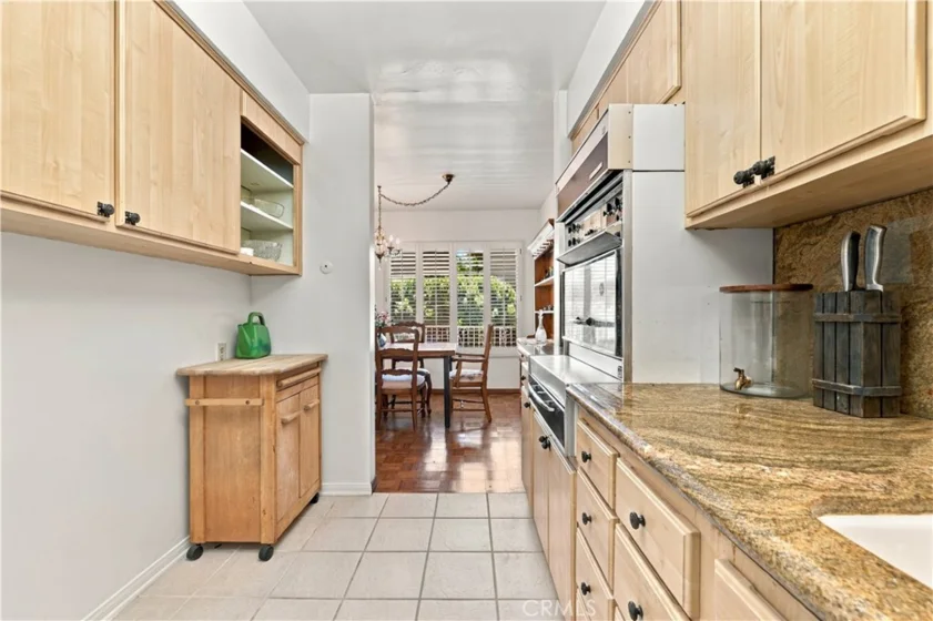 215 N Kenwood Street #303 photo 10