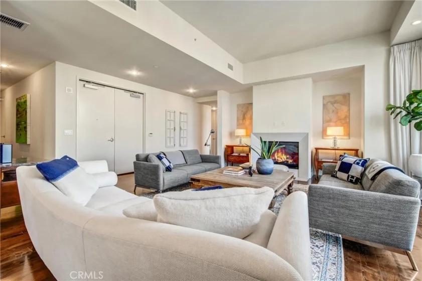 10776 Wilshire Boulevard #901 photo 24