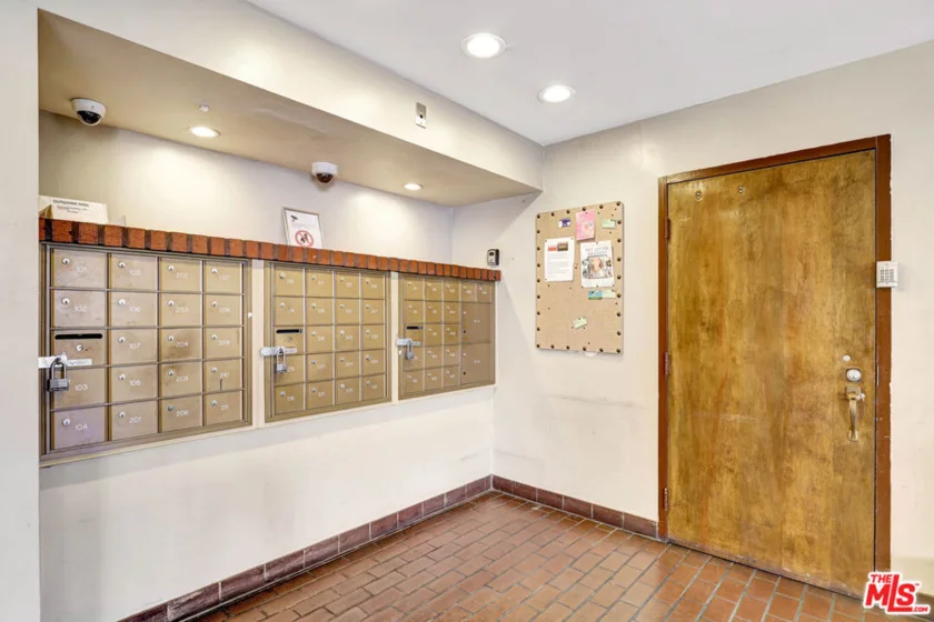 1900 Vine Street #103 photo 28