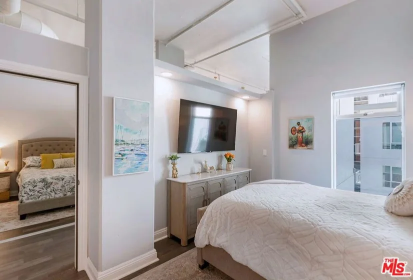 645 W 9th Street #740 photo 15