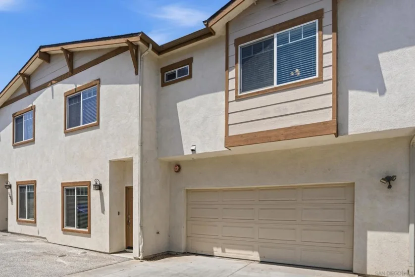 1329 Holly Avenue photo 32