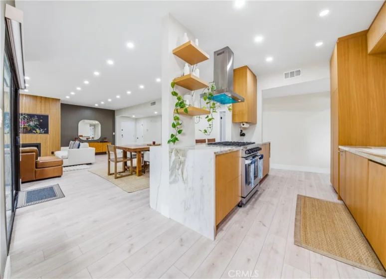 832 Palm Avenue #201 photo 20