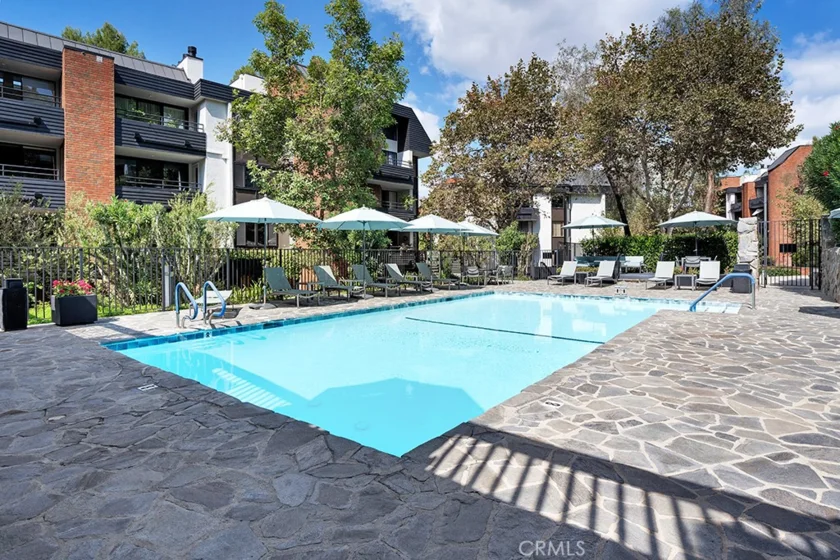 4792 Park Encino Lane #102 photo 25
