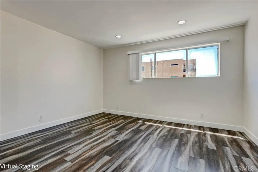 7924 Woodman Avenue #22 photo 16