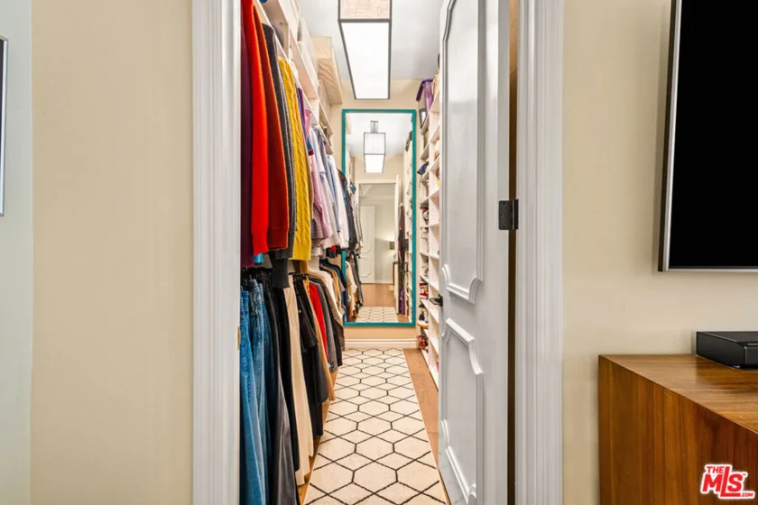1370 Kelton Avenue #106 photo 34