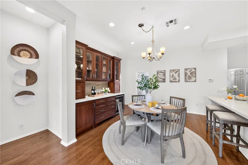 2256 Clark photo 14