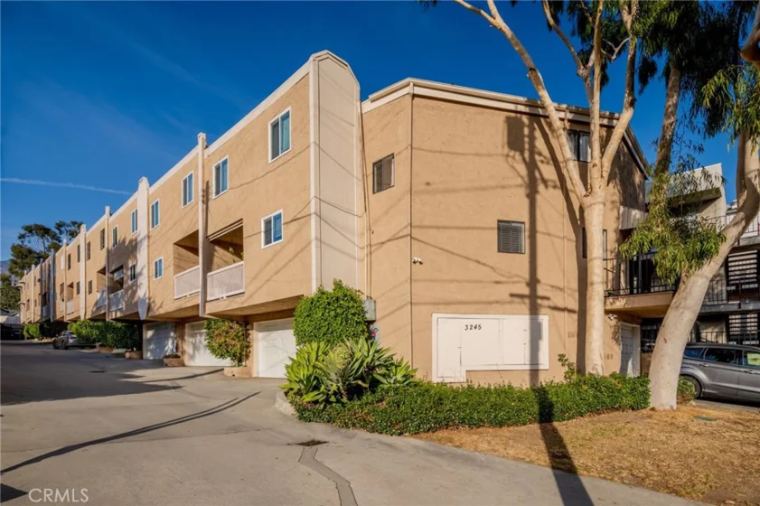 3245 Altura Avenue #4 photo 1