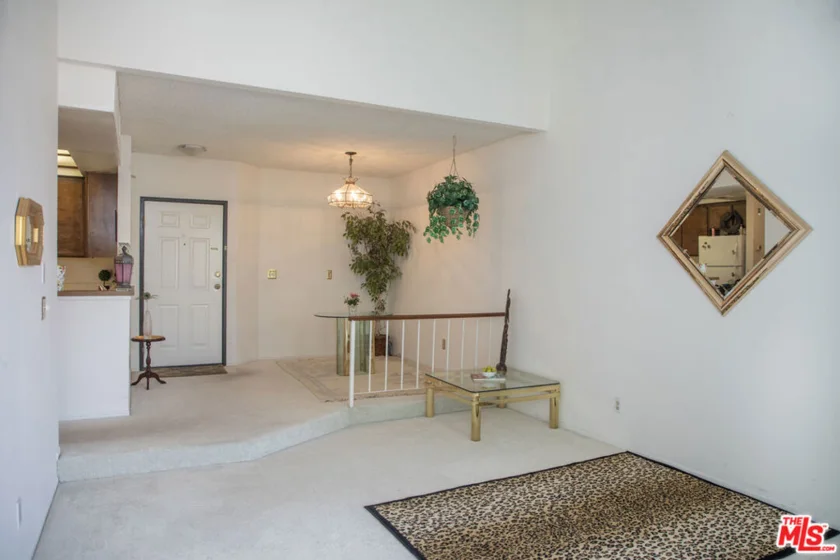 6323 Reseda Boulevard #44 photo 5