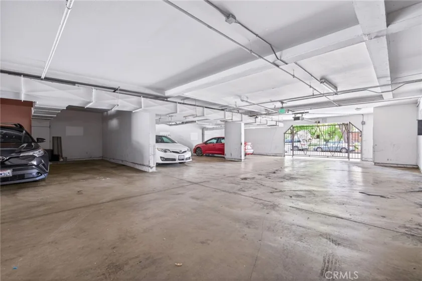 2925 Spaulding Street #303 photo 17