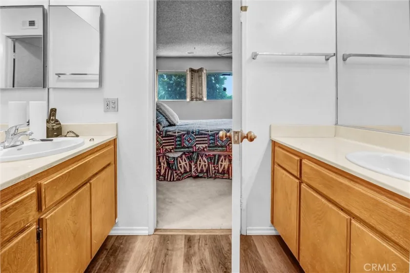 19451 Sherman Way #504 photo 16