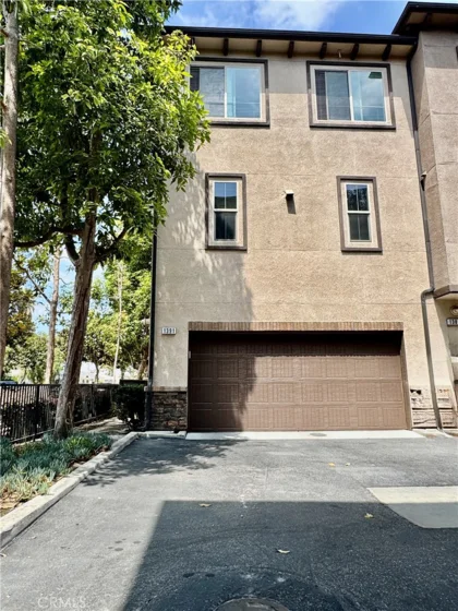 1391 Clementine Way photo 5