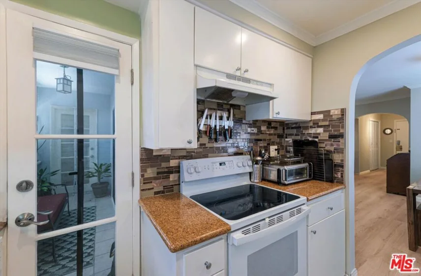 1734 N Fuller Avenue #307 photo 5