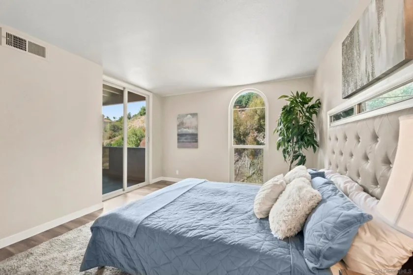 4845 Collwood Boulevard #A photo 9