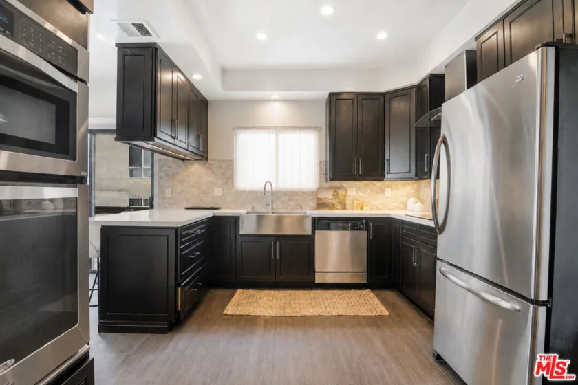 1434 Greenfield Avenue #303 photo 20
