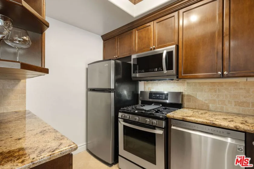 4128 Whitsett Avenue #107 photo 13