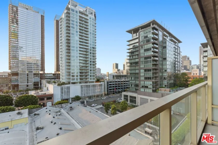 1155 S Grand Avenue #808 photo 29
