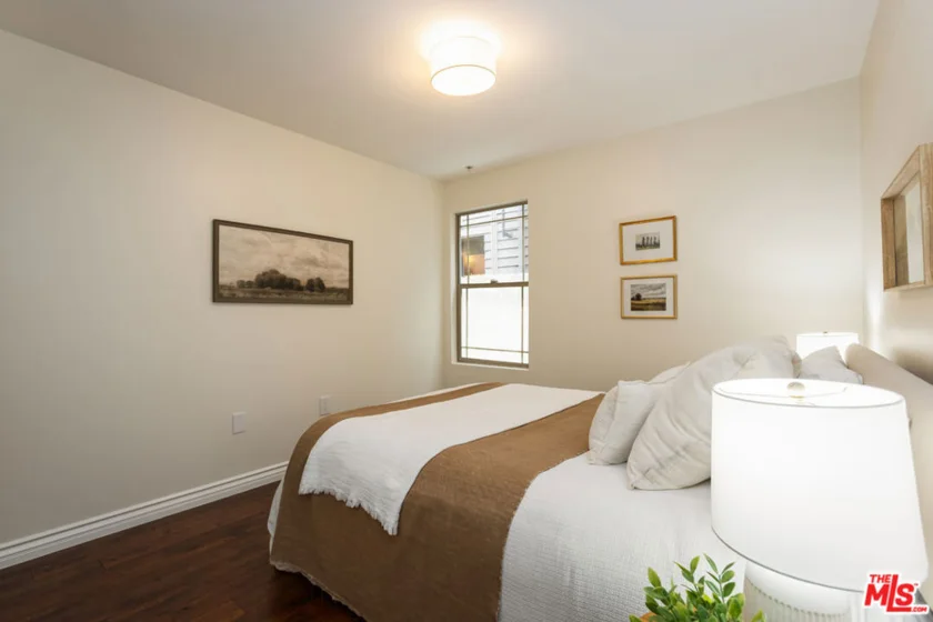 4733 Elmwood Avenue #102 photo 27
