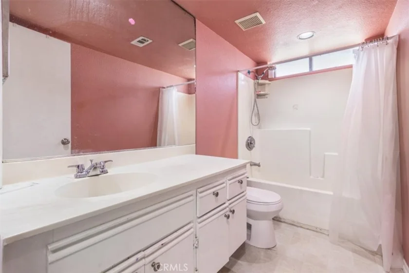 1731 E 68th #5 photo 31