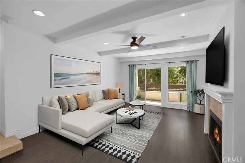 21372 Brookhurst photo 2