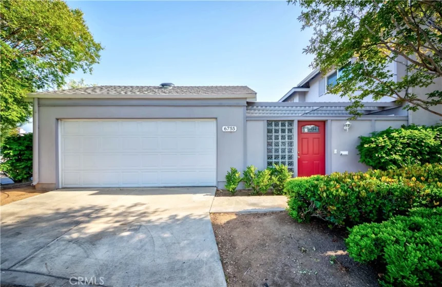 6755 Champagne Circle photo 1