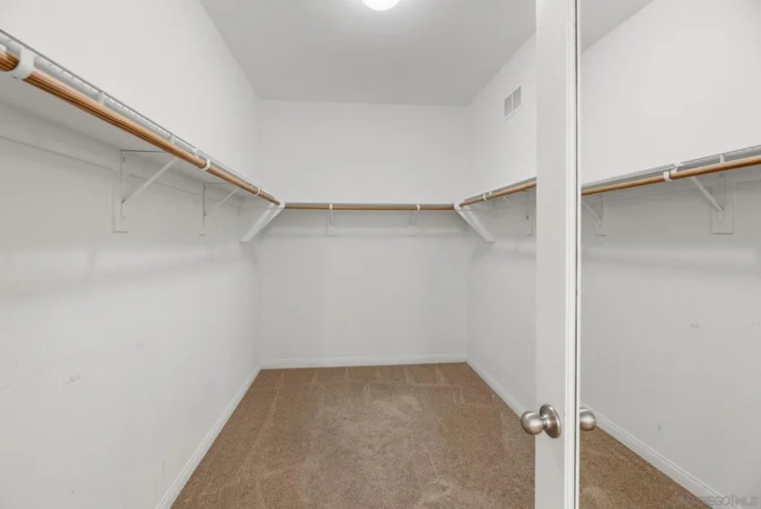 750 Harbor Cliff Way #105 photo 24