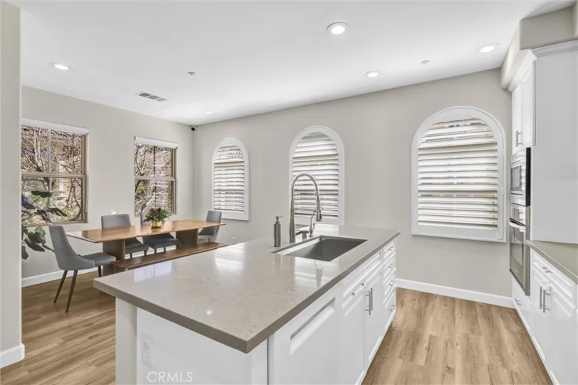 192 Wild Lilac photo 15