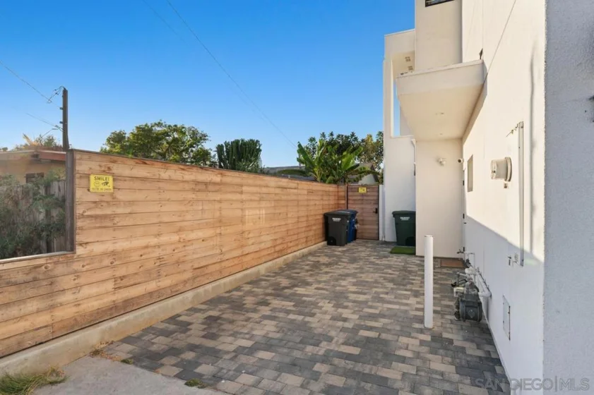 119 Date Avenue photo 37